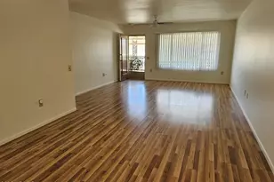 9859 W Emberwood Dr, Sun City, AZ 85351 - Photo 2