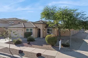 1652 S 173rd Dr, Goodyear, AZ 85338 - Photo 4