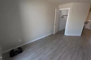 860 N McQueen Rd, Chandler, AZ 85225 - Photo 10