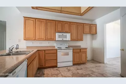 861 W 13th Avenue, Apache Junction, AZ 85120 - Photo 6