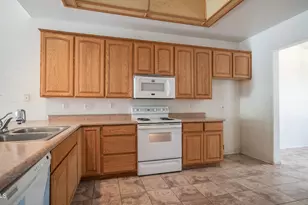 861 W 13th Ave, Apache Junction, AZ 85120 - Photo 6