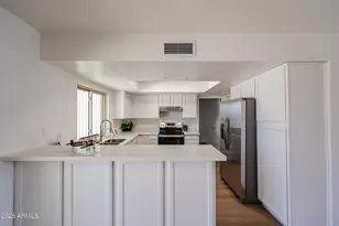 5439 W Desert Cove Ave, Glendale, AZ 85304 - Photo 14