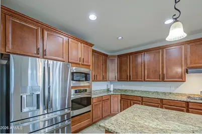 556 W Sweet Shrub Avenue, Queen Creek, AZ 85140 - Photo 2