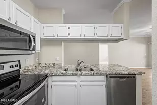 16013 S Desert Foothills Pkwy, Phoenix, AZ 85048 - Photo 10