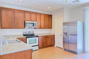 1128 S Olympic Dr, Gilbert, AZ 85296 - Photo 6