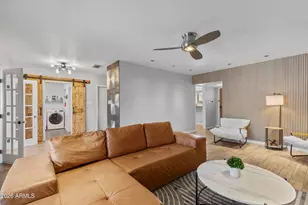 6836 E Cheery Lynn Rd, Scottsdale, AZ 85251 - Photo 2