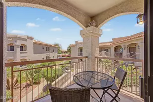 9151 W Greenway Rd, Peoria, AZ 85381 - Photo 12