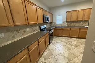 40411 W Helen Ct, Maricopa, AZ 85138 - Photo 2