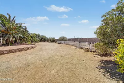 30214 N 229th Avenue, Wittmann, AZ 85361 - Photo 24