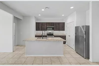 21765 N 259th Avenue, Buckeye, AZ 85396 - Photo 4