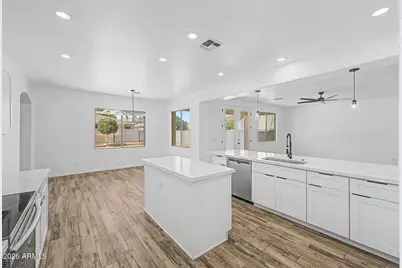 13652 W Gelding Drive, Surprise, AZ 85379 - Photo 10