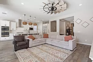 22447 N 97th Ln, Peoria, AZ 85383 - Photo 10