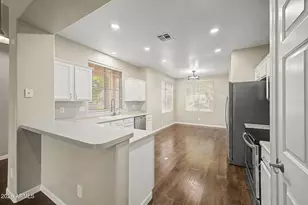 1343 W Thompson Way, Chandler, AZ 85286 - Photo 10