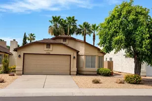 3056 E Siesta Ln, Phoenix, AZ 85050 - Photo 1