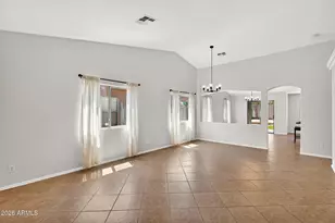 3241 W Huntington Dr, Phoenix, AZ 85041 - Photo 2