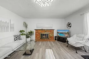 4434 W Dahlia Dr, Glendale, AZ 85304 - Photo 6