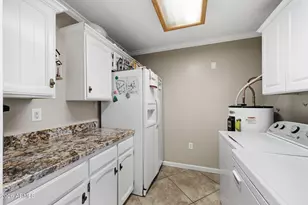 561 Leisure World, Mesa, AZ 85206 - Photo 20