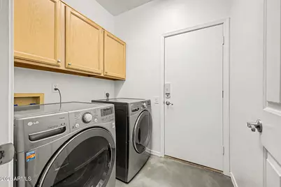 18614 N 35th Place, Phoenix, AZ 85050 - Photo 32