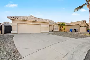 18614 N 35th Pl, Phoenix, AZ 85050 - Photo 4