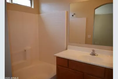 4524 S 25th Drive, Phoenix, AZ 85041 - Photo 8