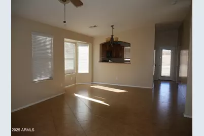 4524 S 25th Drive, Phoenix, AZ 85041 - Photo 2