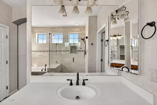 857 E Carla Vista Dr, Gilbert, AZ 85295 - Photo 32