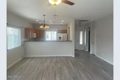 553 E San Carlos Way, Chandler, AZ 85249 - Photo 2