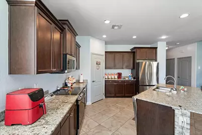 37668 W Vera Cruz Drive, Maricopa, AZ 85138 - Photo 8