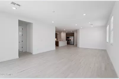 27310 N 70th Drive, Peoria, AZ 85383 - Photo 8