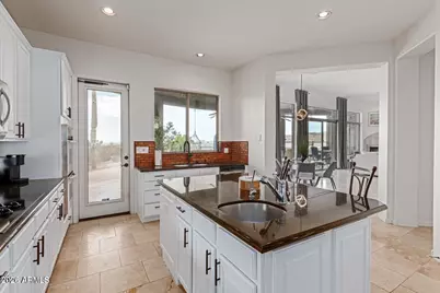 3335 W Carriage Drive, Phoenix, AZ 85086 - Photo 8