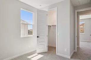 2553 W Satinwood Dr, Phoenix, AZ 85045 - Photo 42