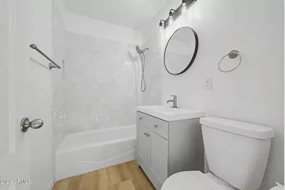 156 W Highland Avenue, Phoenix, AZ 85013 - Photo 6