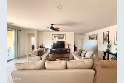 10156 W Golden Lane, Peoria, AZ 85345 - Photo 14
