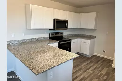 241 S Apache Avenue, Eloy, AZ 85131 - Photo 2
