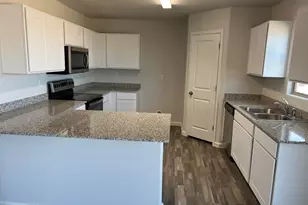 241 S Apache Ave, Eloy, AZ 85131 - Photo 4