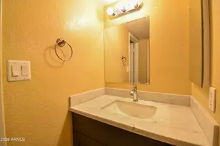 6525 W Mercer Ln, Glendale, AZ 85304 - Photo 10