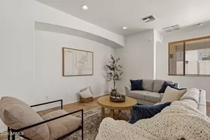 10262 W Foothill Dr, Peoria, AZ 85383 - Photo 4