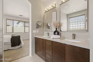 10262 W Foothill Dr, Peoria, AZ 85383 - Photo 10