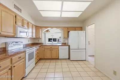 7833 E Nopal Avenue, Mesa, AZ 85209 - Photo 8