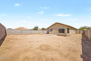 3633 W Glass Ln, Phoenix, AZ 85041 - Photo 32