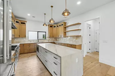 4107 E Avalon Drive, Phoenix, AZ 85018 - Photo 16