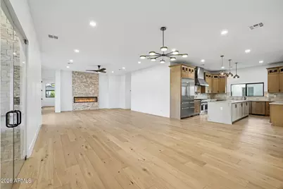 4107 E Avalon Drive, Phoenix, AZ 85018 - Photo 10