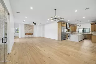 4107 E Avalon Dr, Phoenix, AZ 85018 - Photo 10