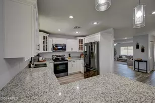 14018 N 44th Dr, Glendale, AZ 85306 - Photo 6