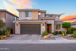 2916 E Tina Dr, Phoenix, AZ 85050 - Photo 1