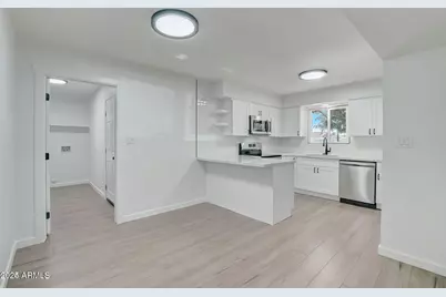 687 N Jackson Street, Chandler, AZ 85225 - Photo 10
