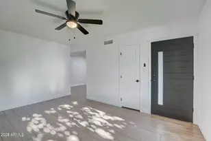 687 N Jackson St, Chandler, AZ 85225 - Photo 6