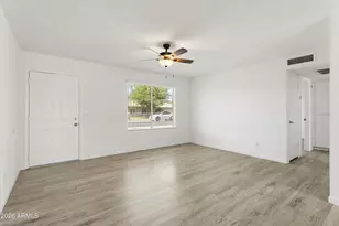 2620 E Villa Theresa Dr, Phoenix, AZ 85032 - Photo 4