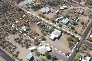 33651 S Topaz Rd, Black Canyon City, AZ 85324 - Photo 4