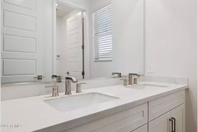 17482 W Illini Street, Goodyear, AZ 85338 - Photo 16